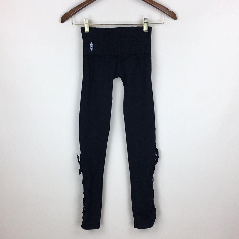 NWOT Free People Movement On Tour Black Leggings